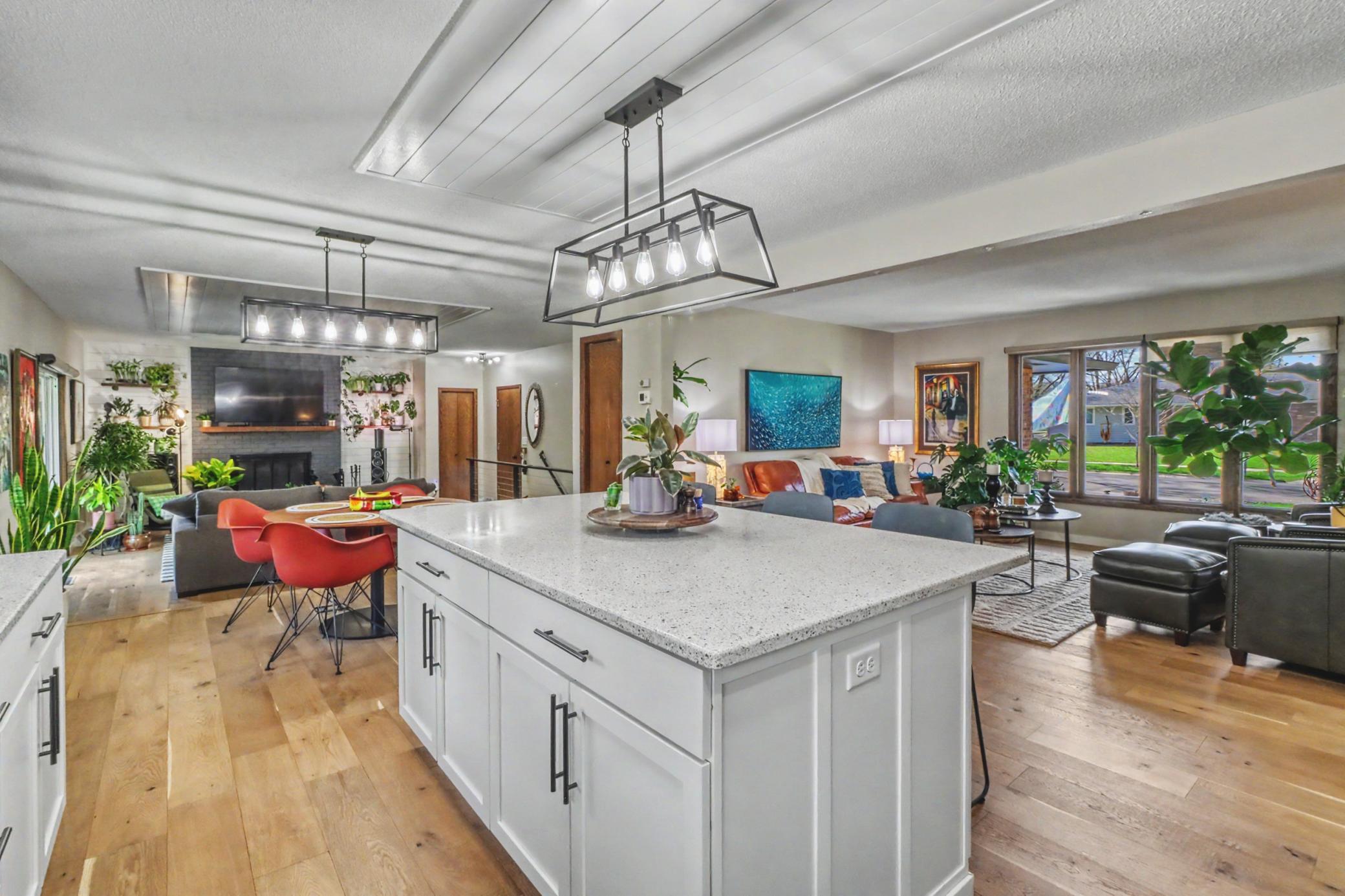 Kitchen1_5.jpeg