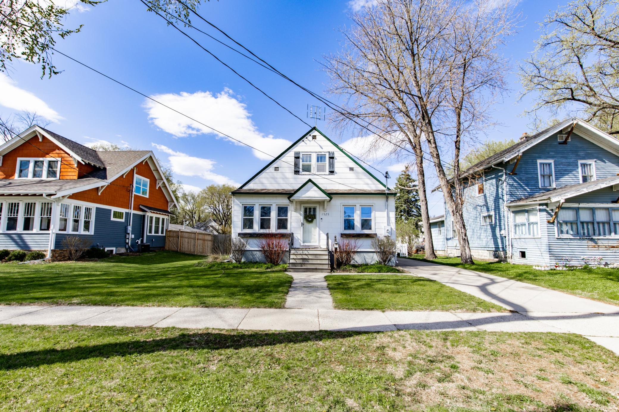 Welcome to 1525 4th Avenue S!
