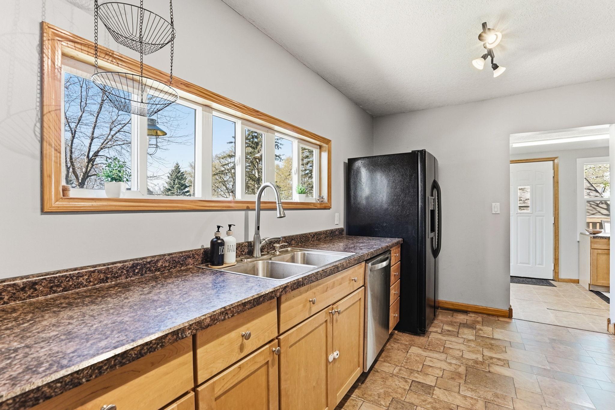 13-web-or-mls-203-2nd-Ave-NW-13.jpg