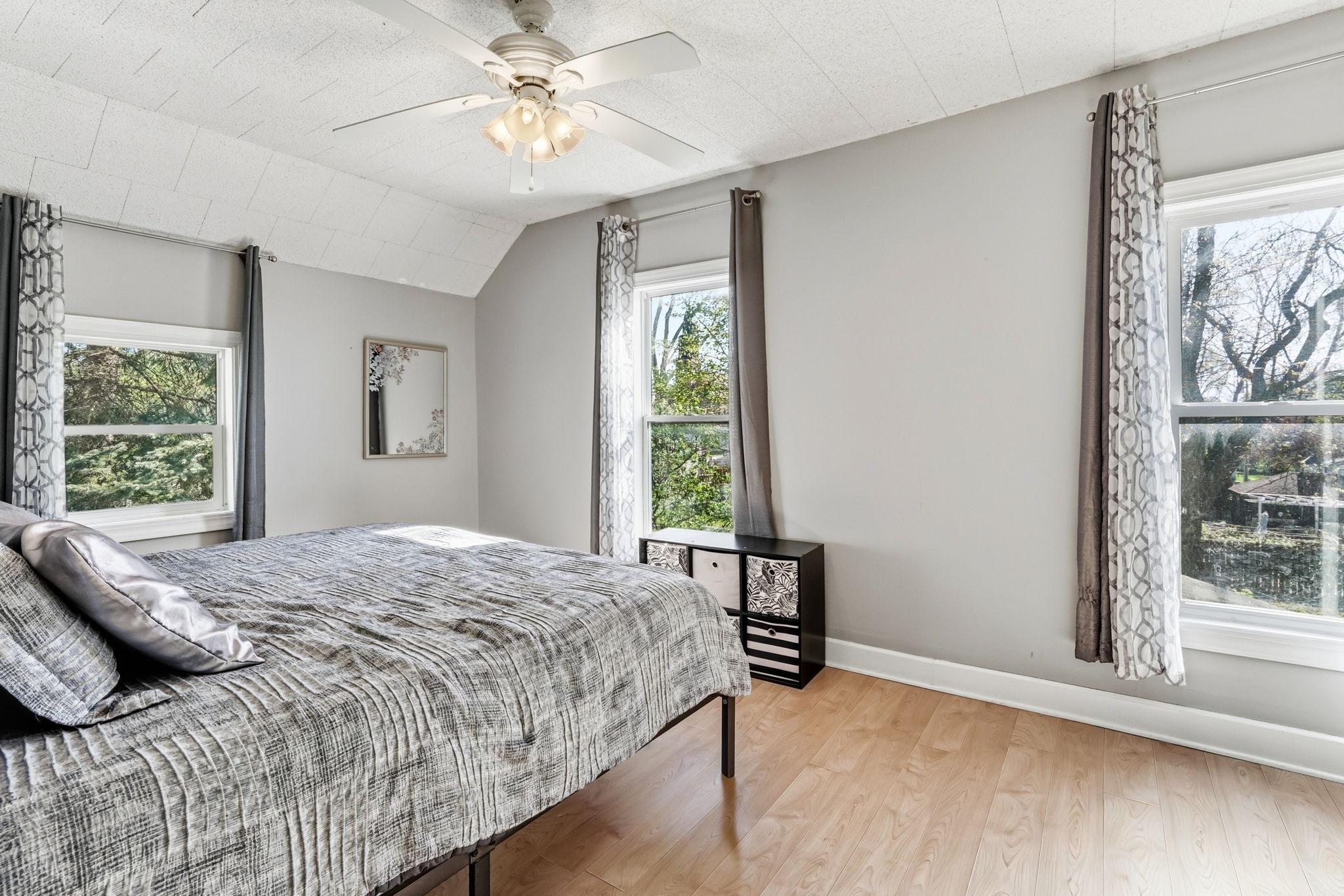 19-web-or-mls-203-2nd-Ave-NW-19.jpg