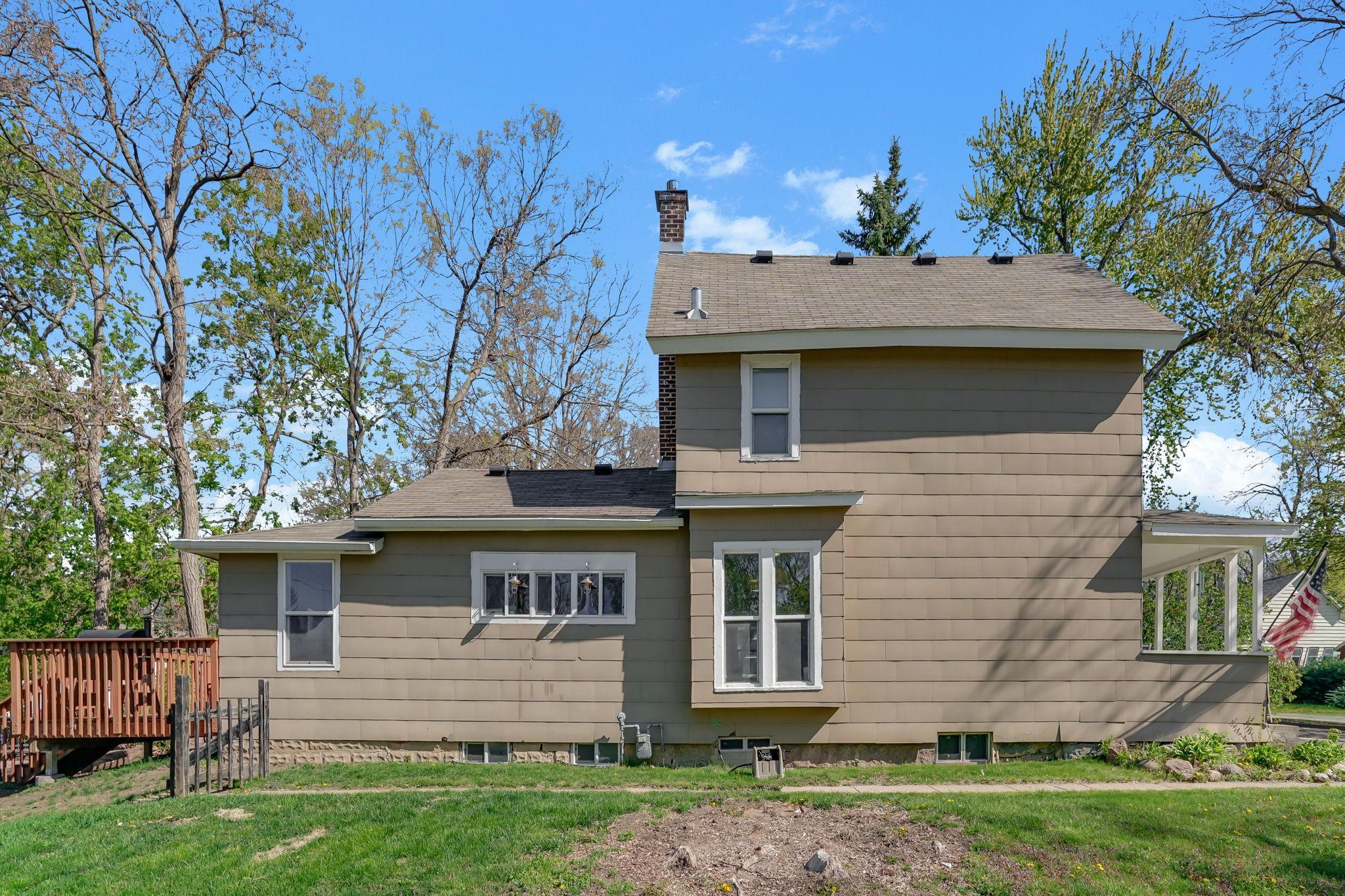 29-web-or-mls-203-2nd-Ave-NW-29.jpg