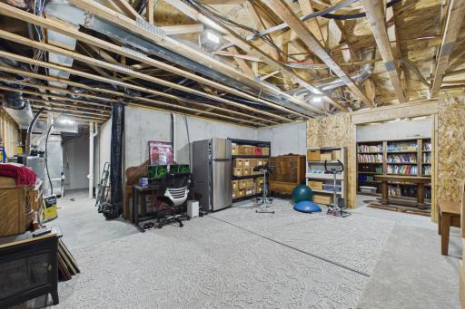 1600 Southpoint Drive, Hudson, WI 54016