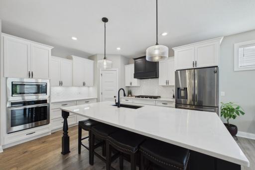 1600 Southpoint Drive, Hudson, WI 54016
