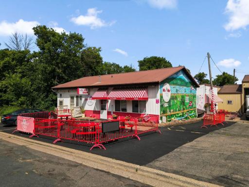 [Z14]Mik Mart.jpg