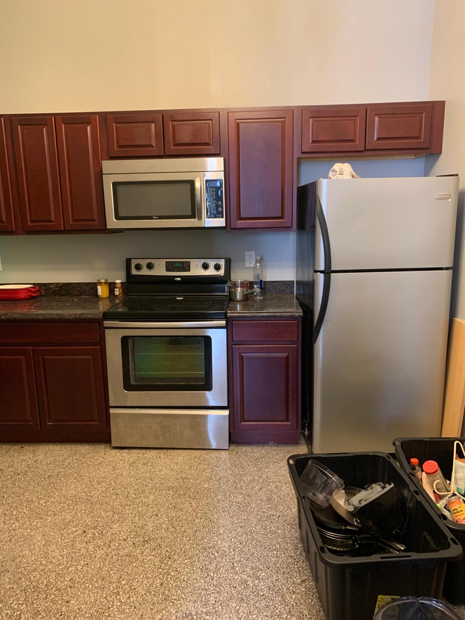 Updated kitchen/ Room for table