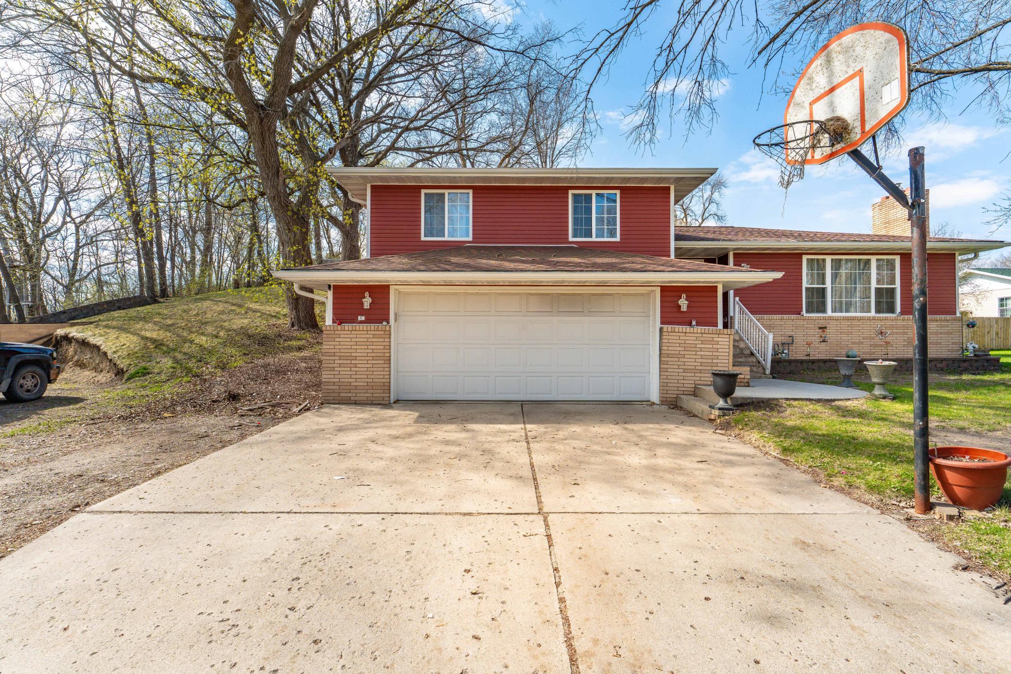 713 7th Ave Circle SE