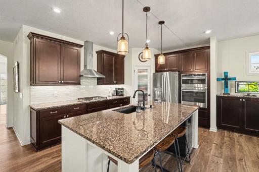 5886 Sheffield Terrace NE, Prior Lake, MN 55372