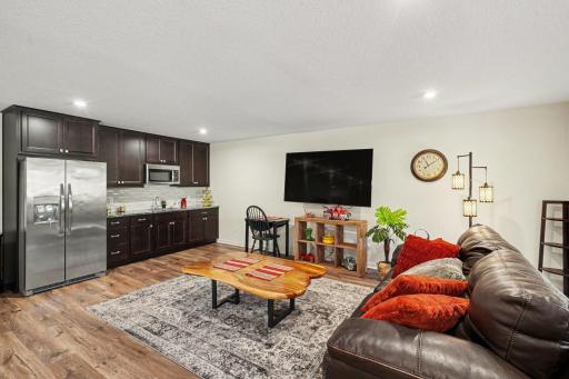 5886 Sheffield Terrace NE, Prior Lake, MN 55372