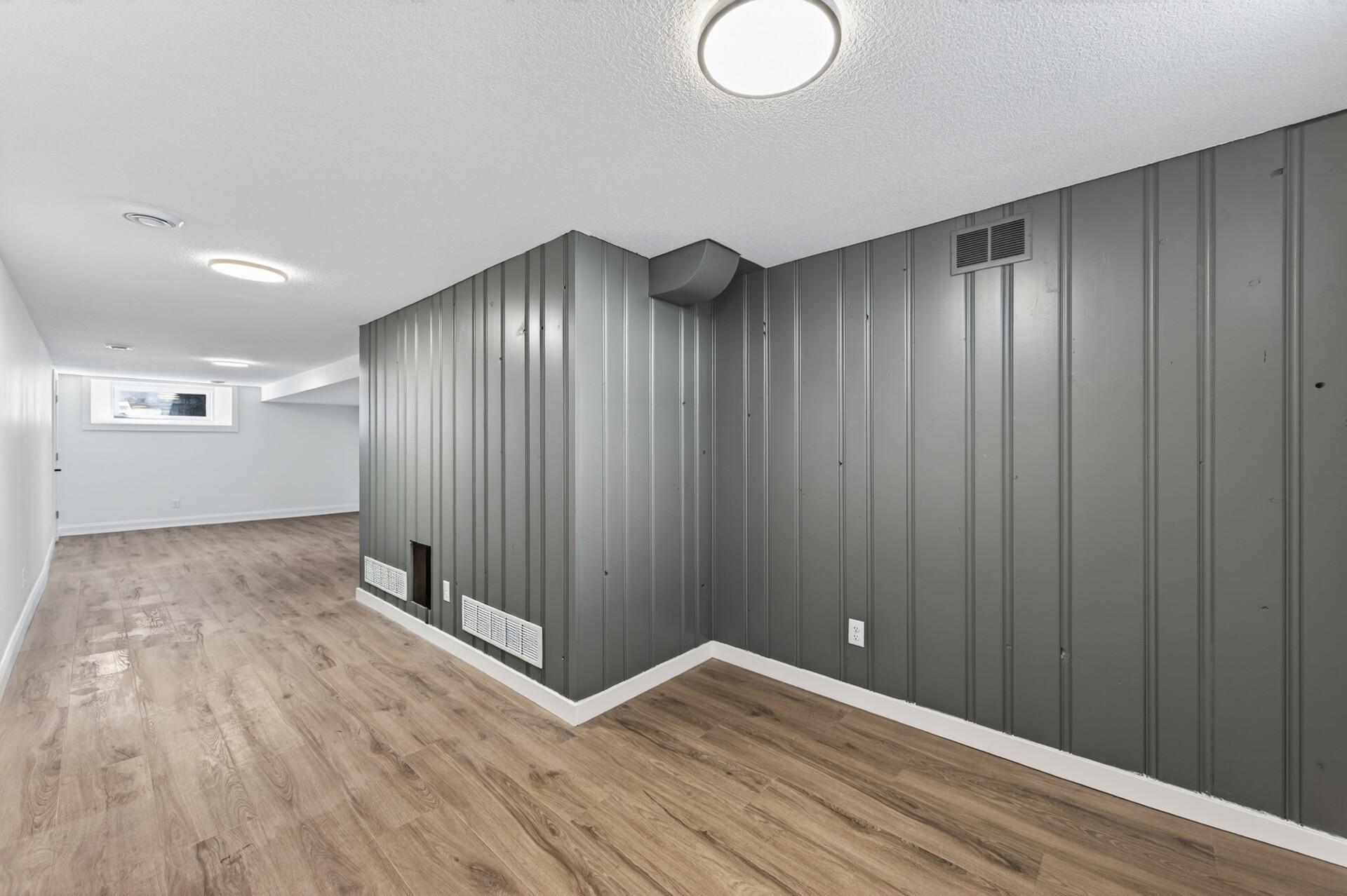Office/flex room