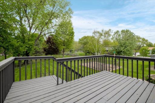 11250 N Eagle Lake Boulevard, Osseo, MN 55369
