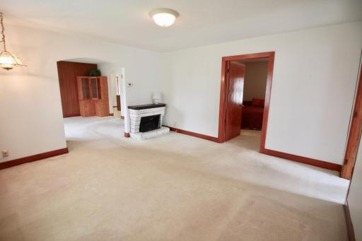 102 4th Avenue SE, Lidgerwood, ND 58053