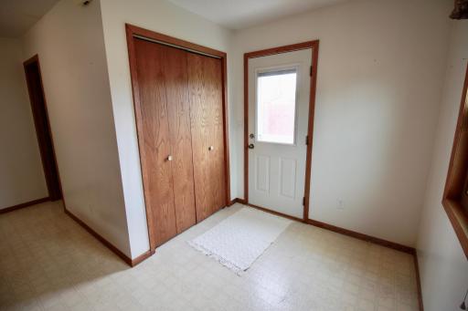 102 4th Avenue SE, Lidgerwood, ND 58053