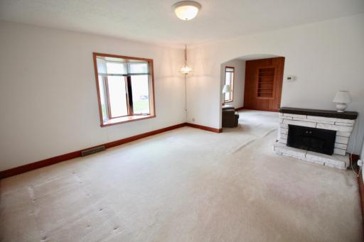 102 4th Avenue SE, Lidgerwood, ND 58053