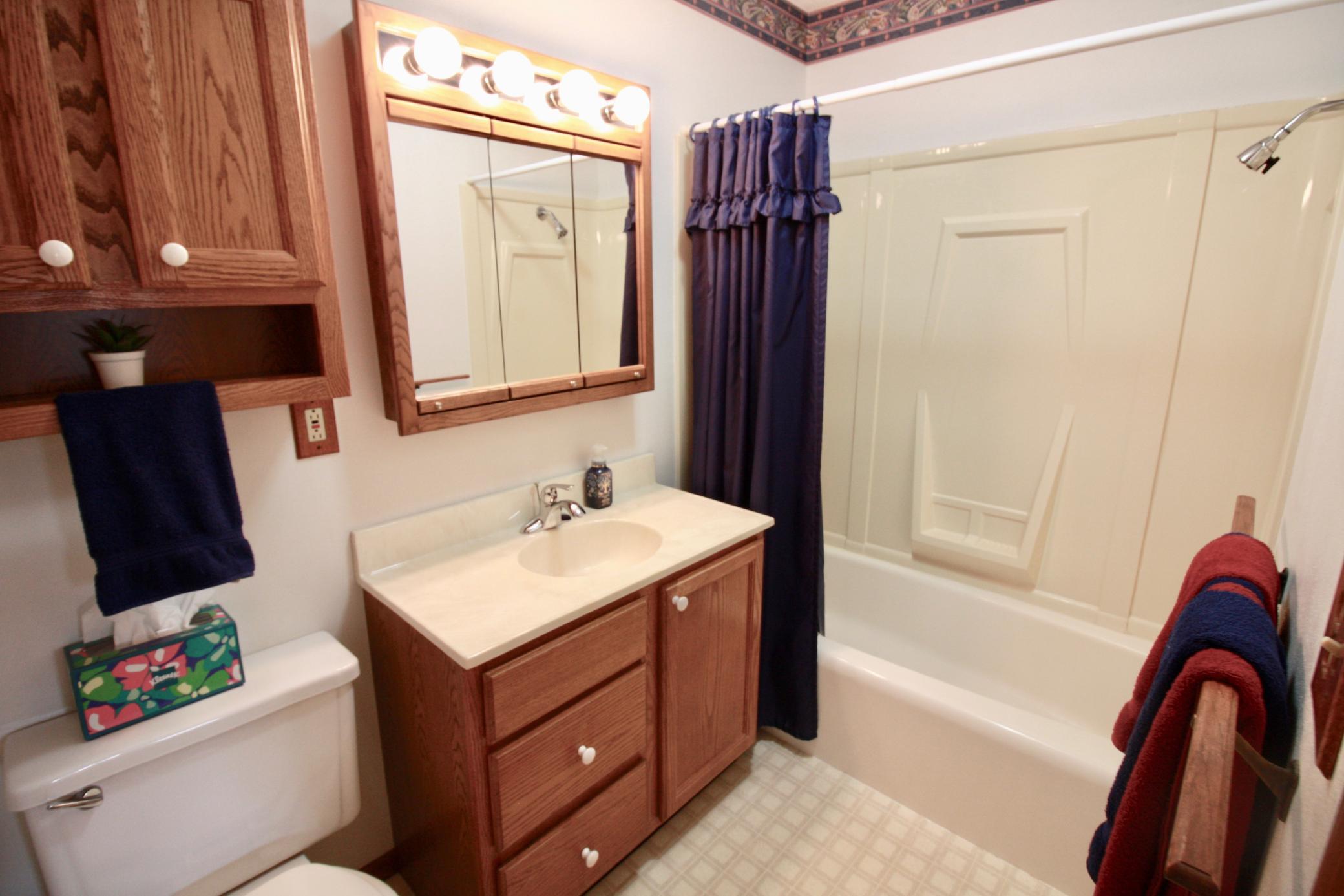Main floor full bath