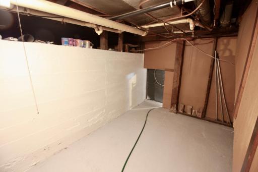 102 4th Avenue SE, Lidgerwood, ND 58053