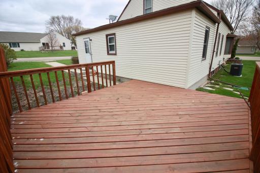 102 4th Avenue SE, Lidgerwood, ND 58053