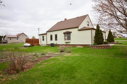 102 4th Avenue SE, Lidgerwood, ND 58053