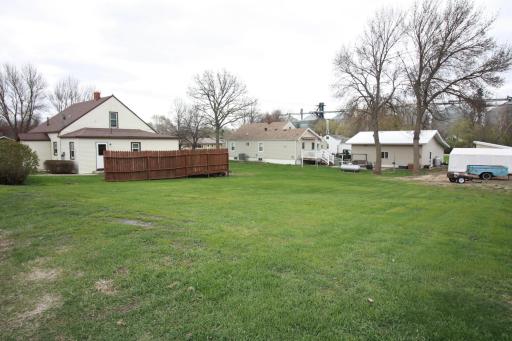 102 4th Avenue SE, Lidgerwood, ND 58053