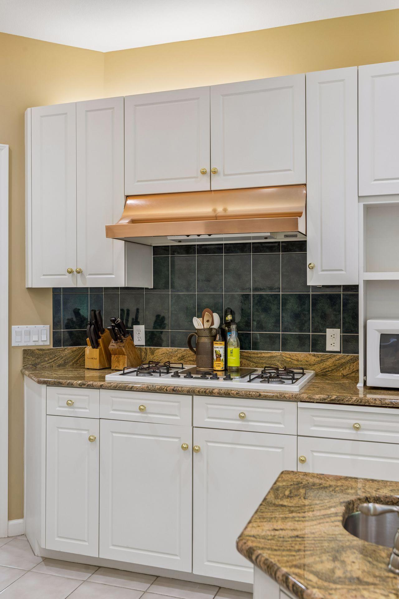 Gas stove top