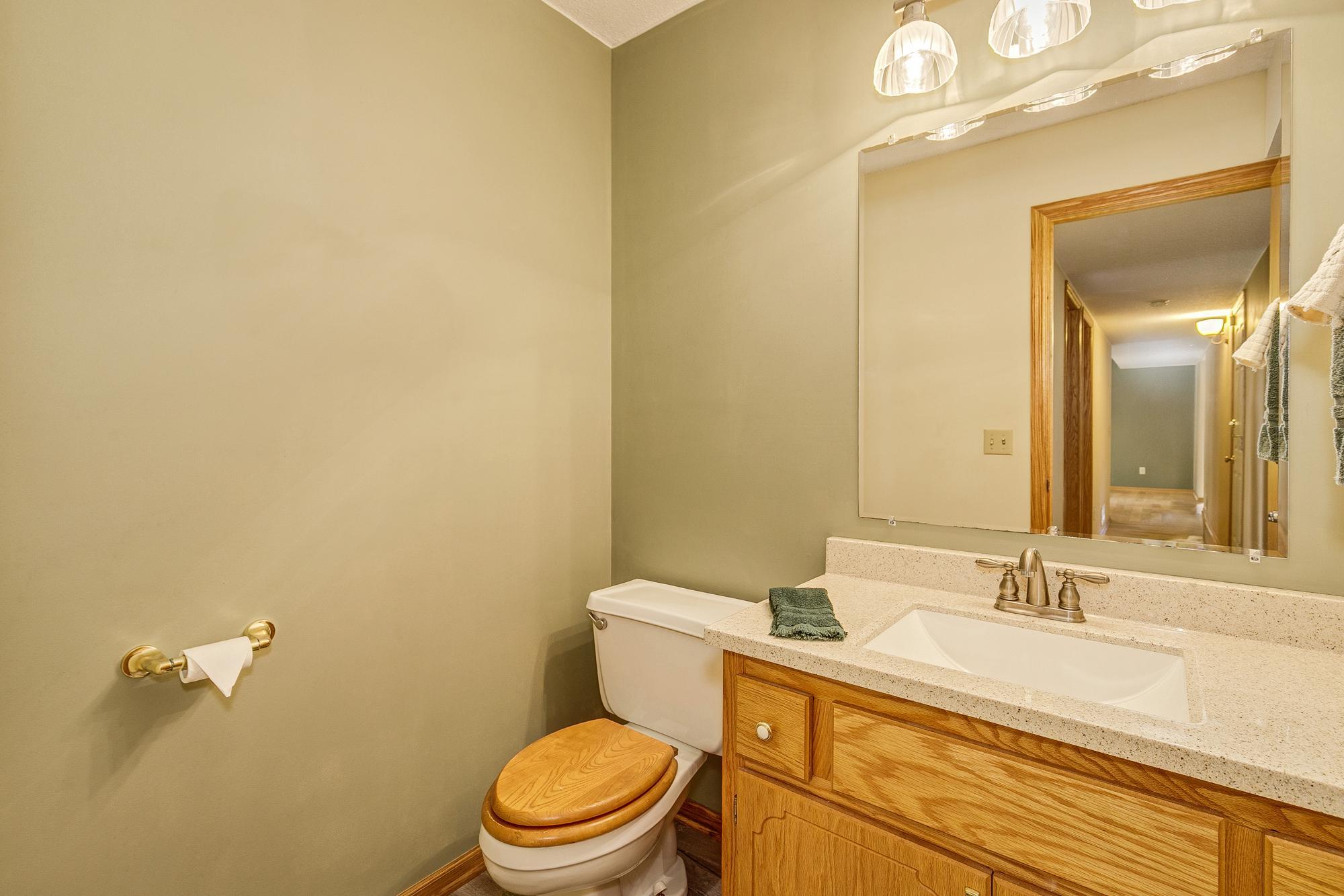 Main Floor 1/4 Bath