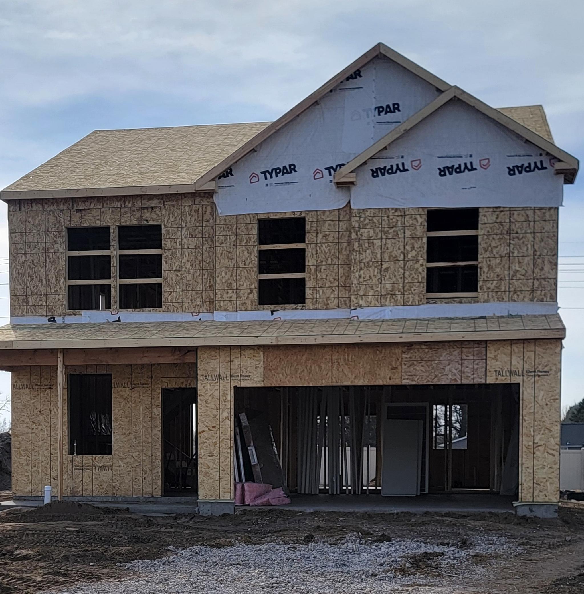 12604 Exterior Front.jpg