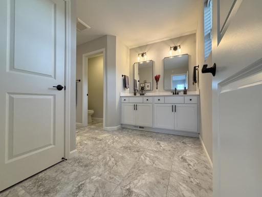 212 Junco Road N, Lake Elmo, MN 55042