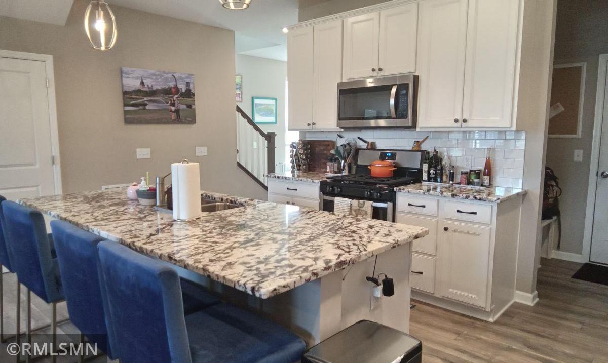 Kitchen Island.jpg