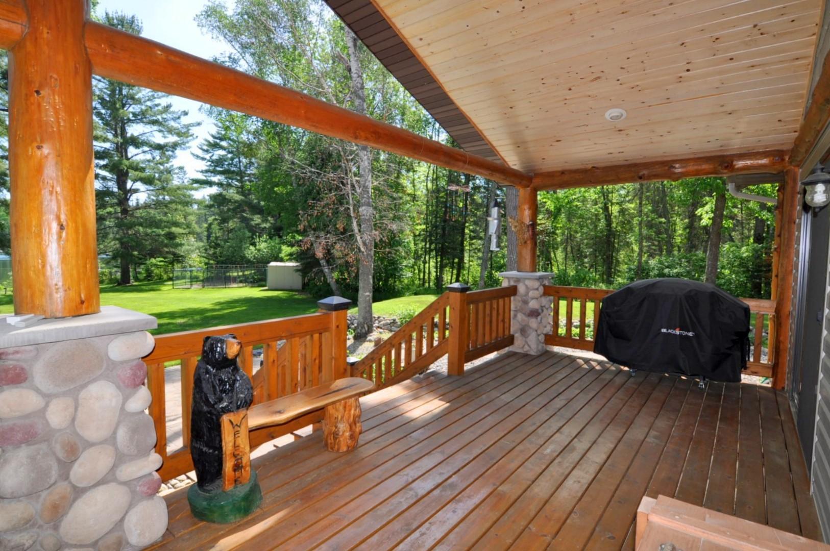 Grilling area and Stairs to Lake