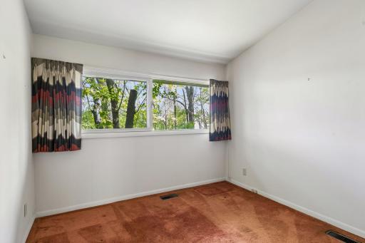 1 Poplar Lane, Saint Paul, MN 55127