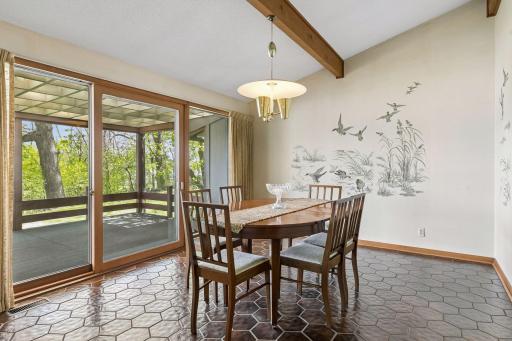 1 Poplar Lane, Saint Paul, MN 55127