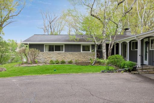 1 Poplar Lane, Saint Paul, MN 55127