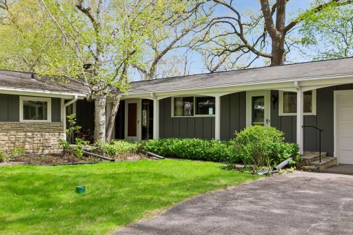 1 Poplar Lane, Saint Paul, MN 55127