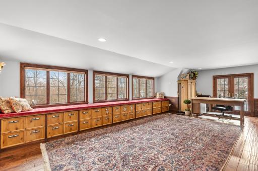 Upper Level Bonus Room with 1/2 Bath