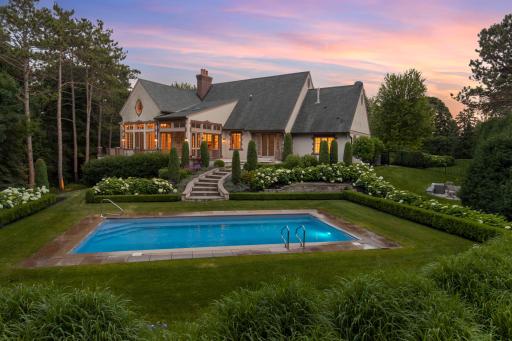 325 Highcroft Lane, Wayzata, MN 55391