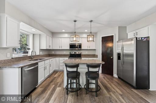 20374 Kensington Way, Lakeville, MN 55044