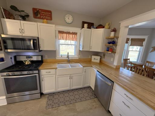 414 1st Avenue NE, Little Falls, MN 56345