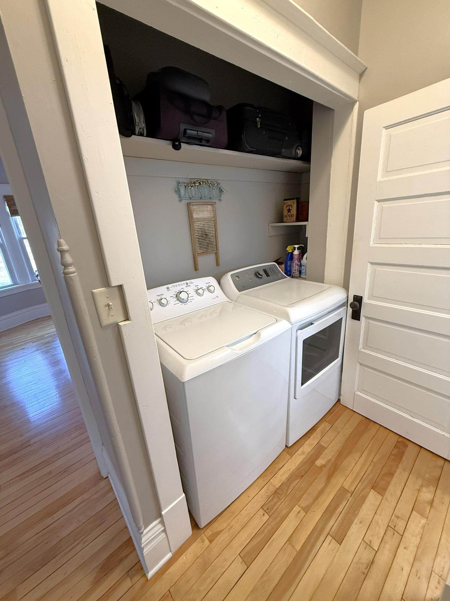 46 Main Floor Laundry.jpg