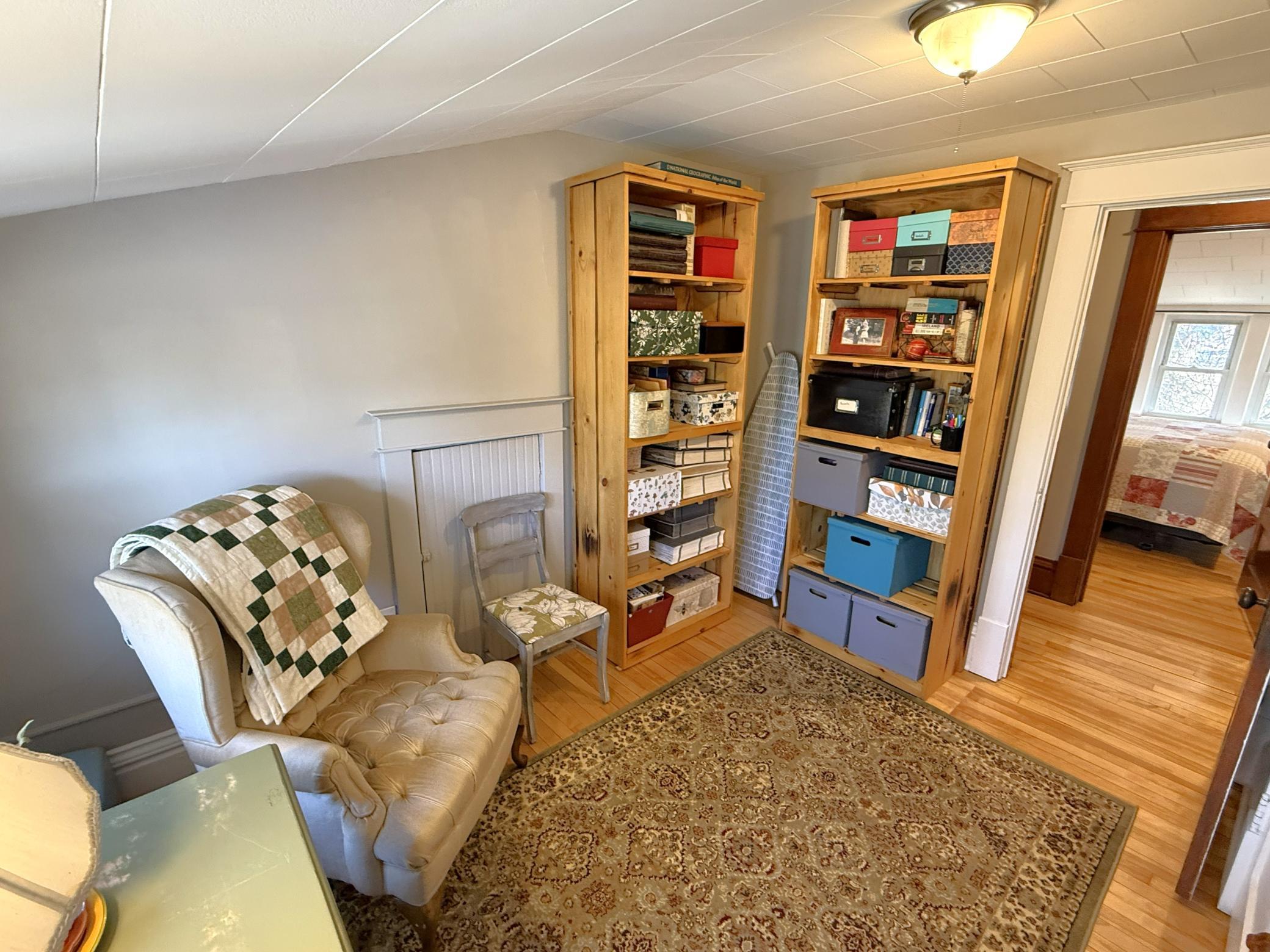 25 Bedroom 2 - Upper Level.jpg