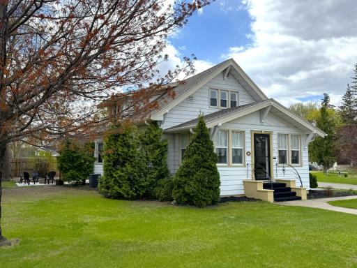 414 1st Avenue NE, Little Falls, MN 56345