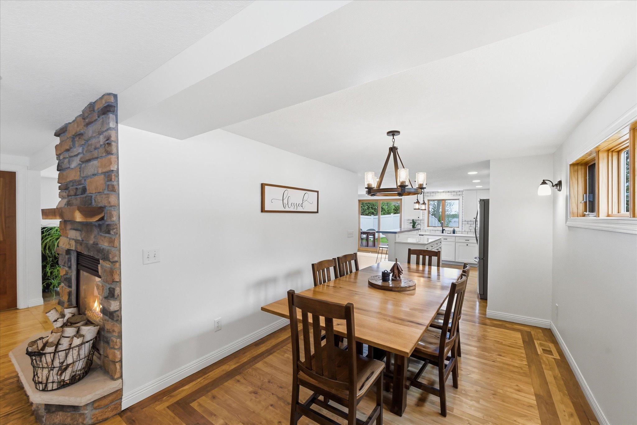 20-811 Montrose Blvd [3036401]- 020.jpg
