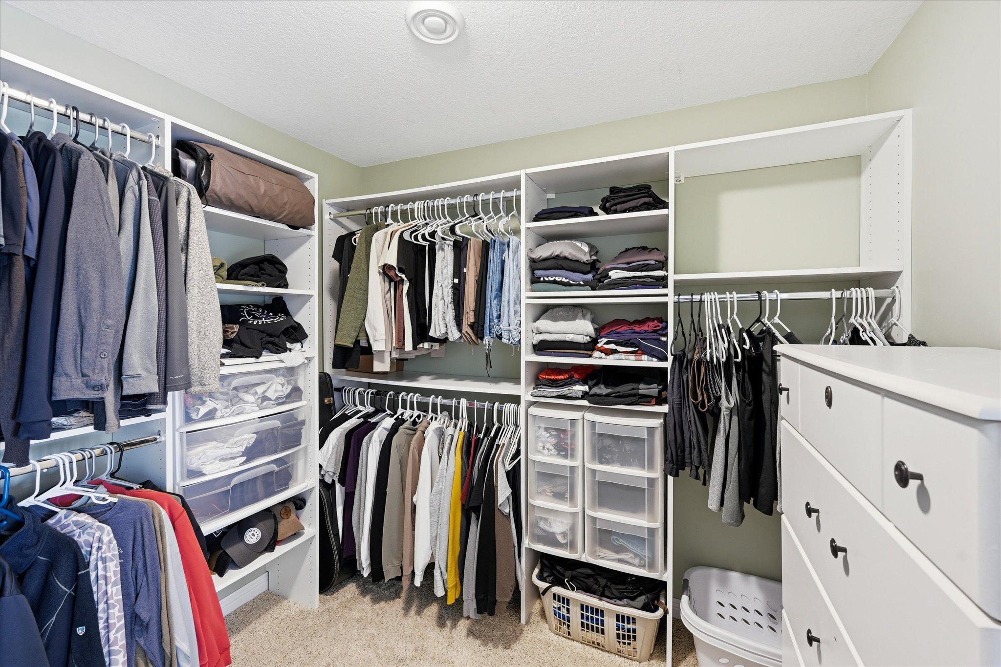 56-811 Montrose Blvd [3036401]- 056.jpg