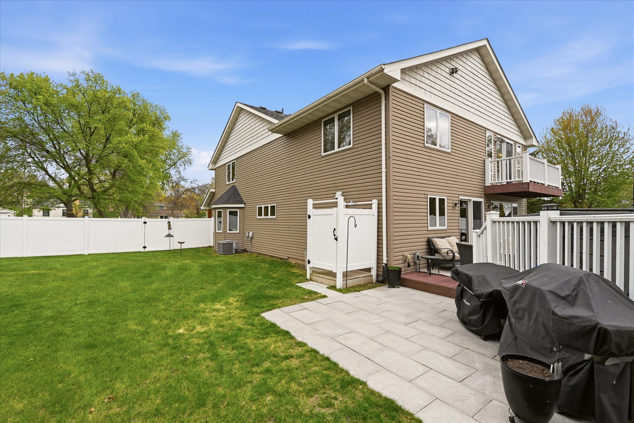 68-811 Montrose Blvd [3036401]- 068.jpg