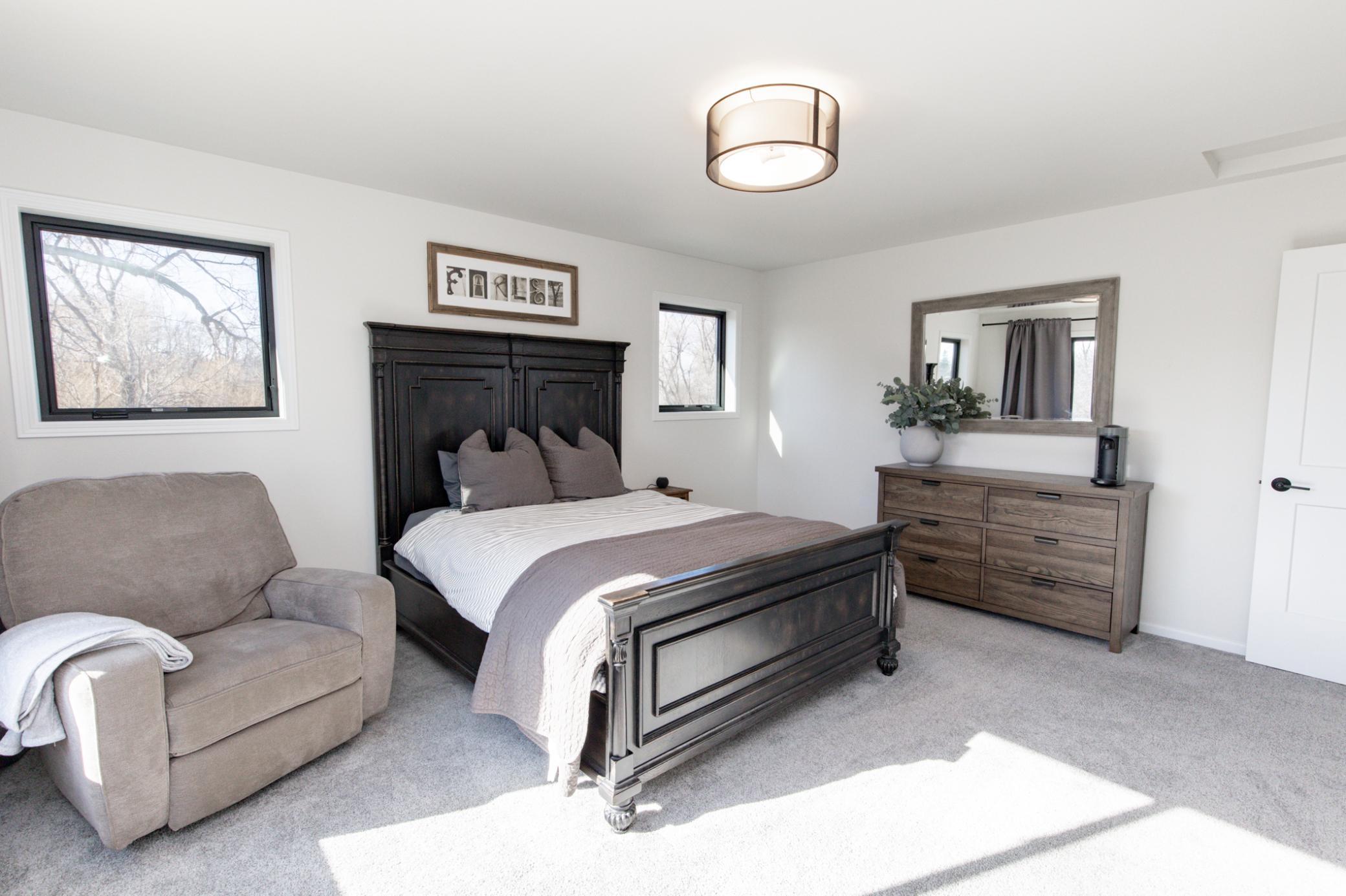 Guest bedroom
