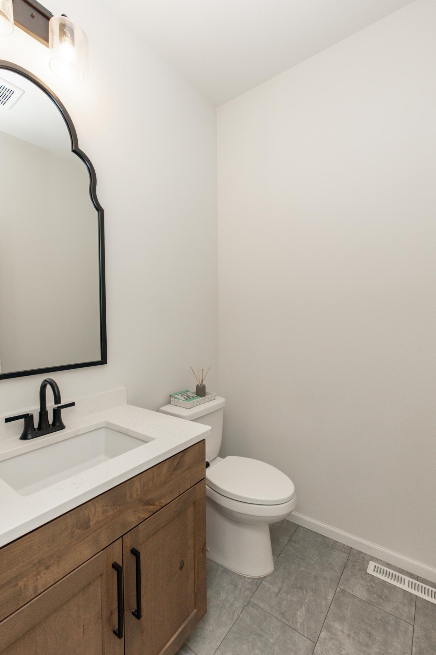 1/2 bath