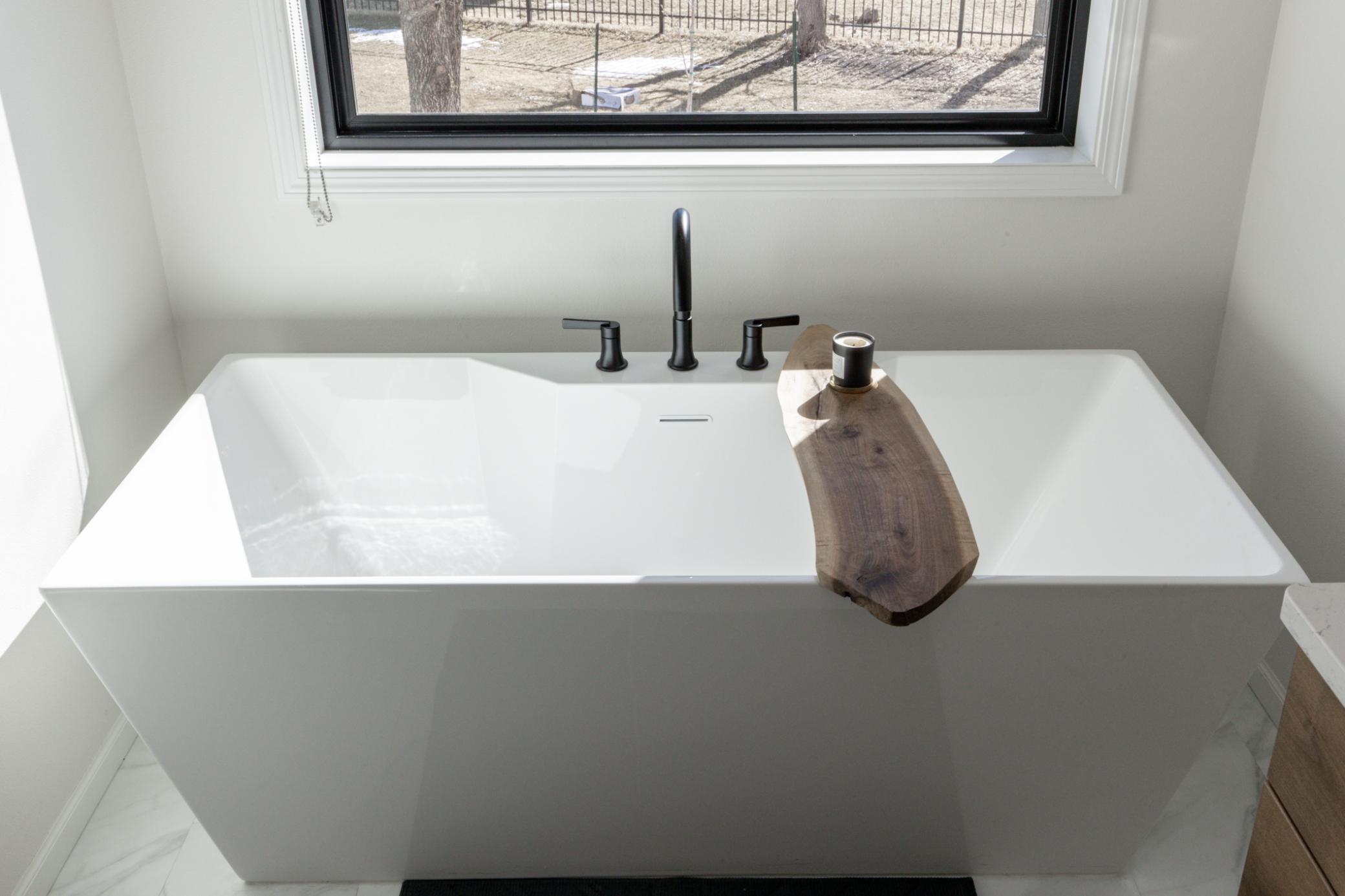 Primary Soaker Tub