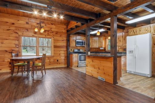 39337 S Sugar Lane, Cohasset, MN 55721