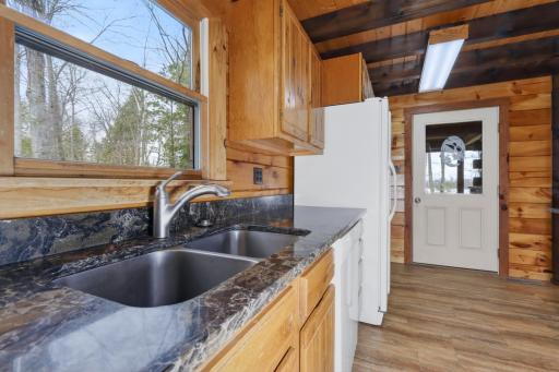 39337 S Sugar Lane, Cohasset, MN 55721