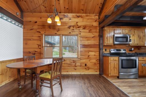 39337 S Sugar Lane, Cohasset, MN 55721