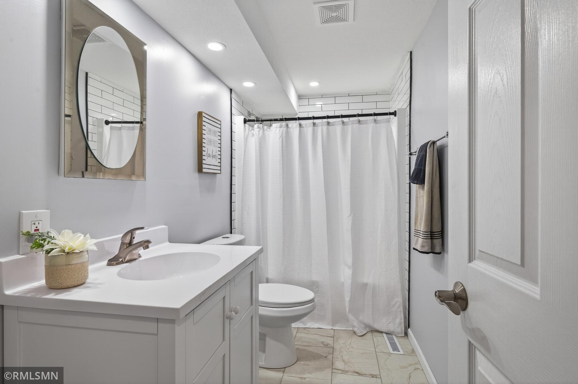 39_14331_Armstrong_blvd39_mls.jpg