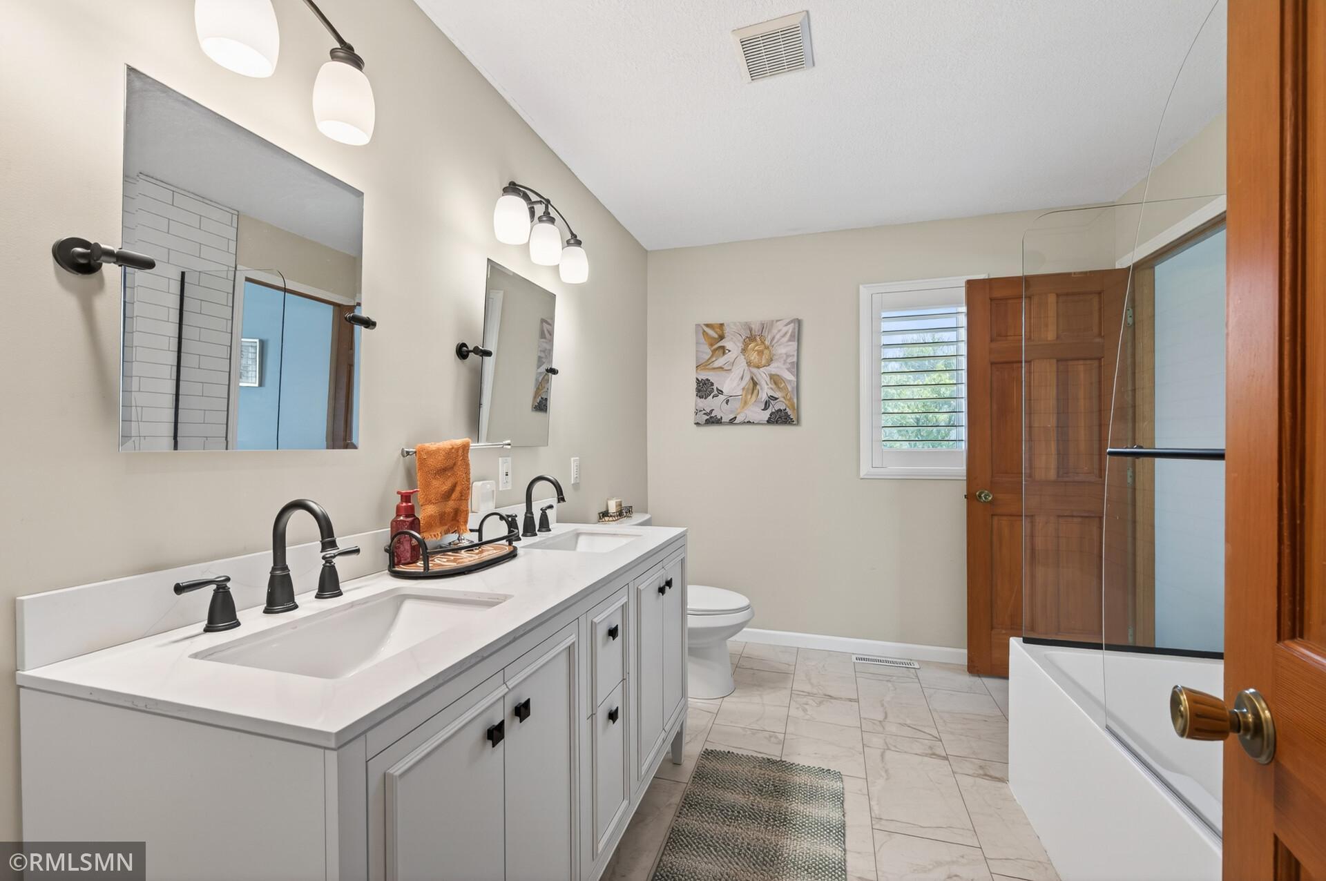 22_14331_Armstrong_blvd22_mls.jpg